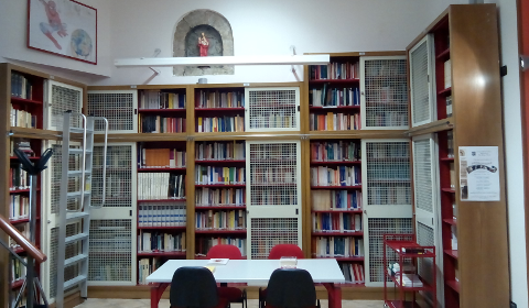 Interno Biblioteca