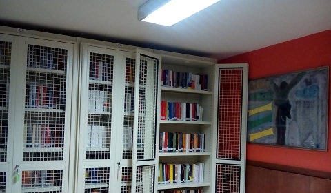 Interno Biblioteca